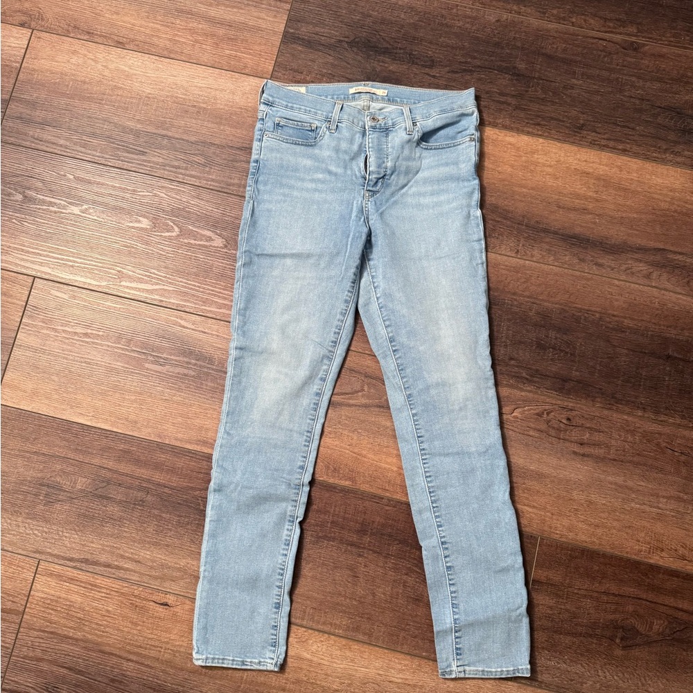 Levi's Women's Light Blue Skinny Jeans